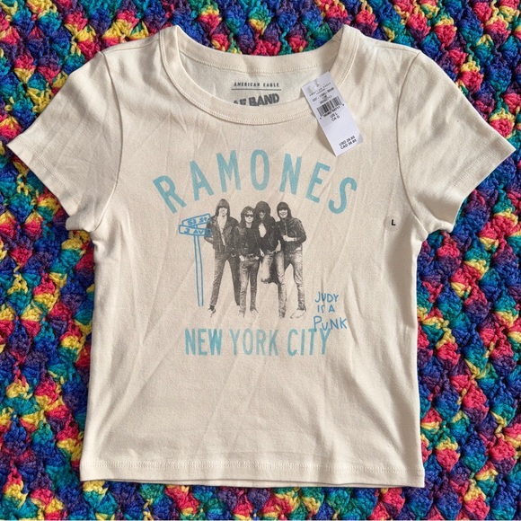 American Eagle Outfitters Tops - American Eagle Ramones Cropped T Shirt